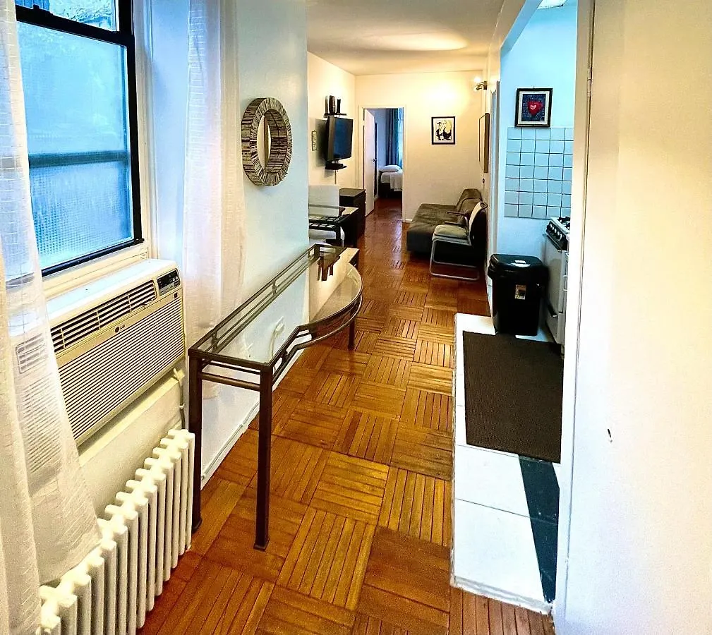 Stunning Two Bed Apt Hells Kitchen Apartment New York United States