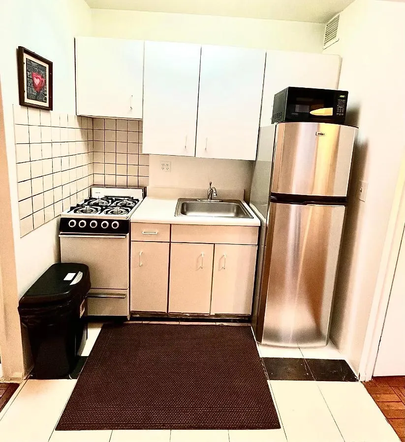 Stunning Two Bed Apt Hells Kitchen Apartment New York