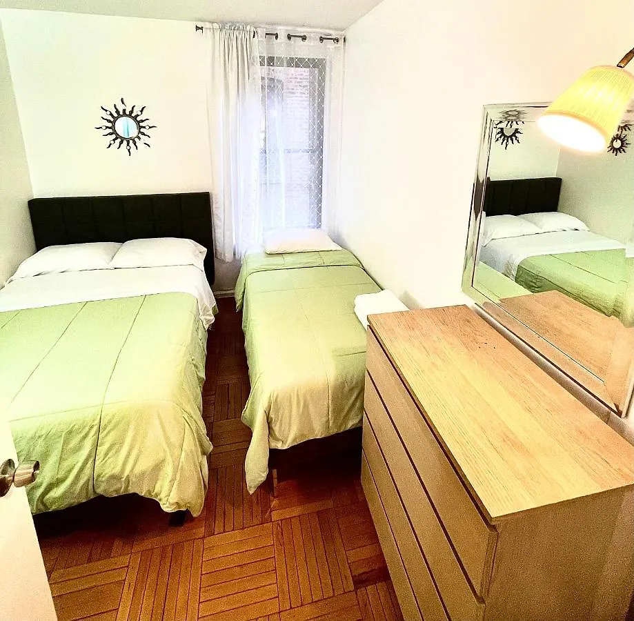 Stunning Two Bed Apt Hells Kitchen Apartment New York 0*,  United States